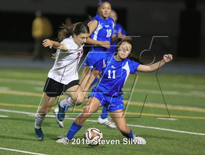 Thumbnail 3 in Rancho Bernardo vs. Torrey Pines (CIF SDS Open Division Final) photogallery.