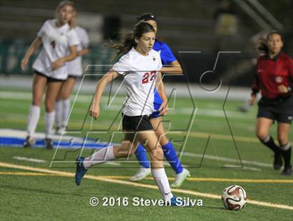 Thumbnail 2 in Rancho Bernardo vs. Torrey Pines (CIF SDS Open Division Final) photogallery.
