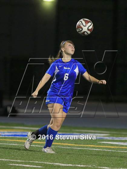 Thumbnail 2 in Rancho Bernardo vs. Torrey Pines (CIF SDS Open Division Final) photogallery.