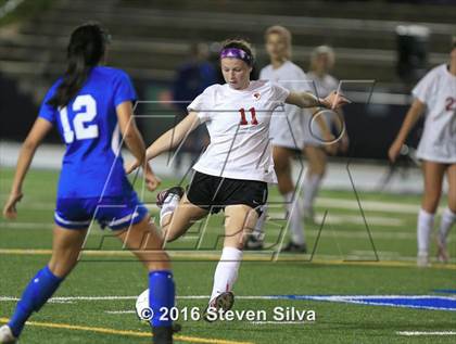 Thumbnail 3 in Rancho Bernardo vs. Torrey Pines (CIF SDS Open Division Final) photogallery.