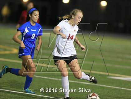 Thumbnail 2 in Rancho Bernardo vs. Torrey Pines (CIF SDS Open Division Final) photogallery.