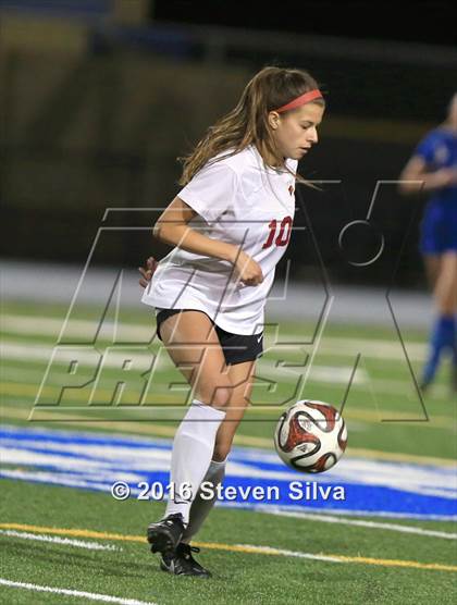 Thumbnail 3 in Rancho Bernardo vs. Torrey Pines (CIF SDS Open Division Final) photogallery.