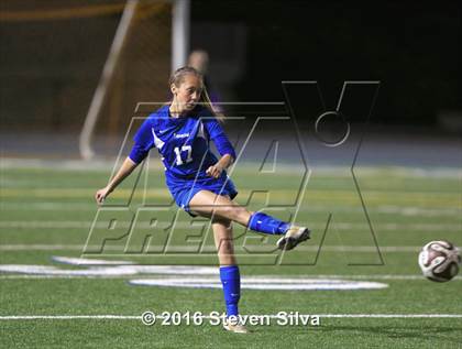 Thumbnail 2 in Rancho Bernardo vs. Torrey Pines (CIF SDS Open Division Final) photogallery.