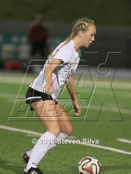 Thumbnail 3 in Rancho Bernardo vs. Torrey Pines (CIF SDS Open Division Final) photogallery.
