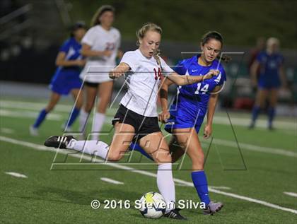 Thumbnail 3 in Rancho Bernardo vs. Torrey Pines (CIF SDS Open Division Final) photogallery.