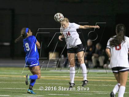 Thumbnail 3 in Rancho Bernardo vs. Torrey Pines (CIF SDS Open Division Final) photogallery.