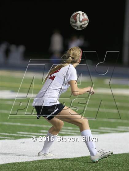 Thumbnail 1 in Rancho Bernardo vs. Torrey Pines (CIF SDS Open Division Final) photogallery.