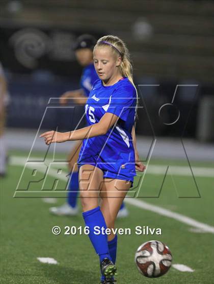 Thumbnail 2 in Rancho Bernardo vs. Torrey Pines (CIF SDS Open Division Final) photogallery.
