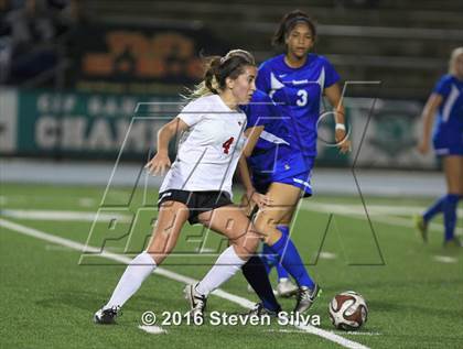 Thumbnail 3 in Rancho Bernardo vs. Torrey Pines (CIF SDS Open Division Final) photogallery.