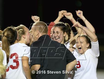 Thumbnail 2 in Rancho Bernardo vs. Torrey Pines (CIF SDS Open Division Final) photogallery.