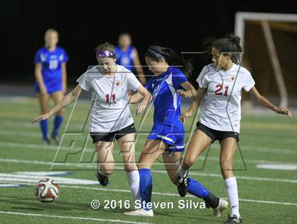 Thumbnail 2 in Rancho Bernardo vs. Torrey Pines (CIF SDS Open Division Final) photogallery.