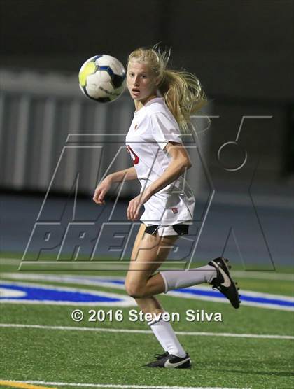 Thumbnail 3 in Rancho Bernardo vs. Torrey Pines (CIF SDS Open Division Final) photogallery.