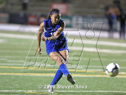 Thumbnail 3 in Rancho Bernardo vs. Torrey Pines (CIF SDS Open Division Final) photogallery.