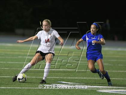 Thumbnail 1 in Rancho Bernardo vs. Torrey Pines (CIF SDS Open Division Final) photogallery.