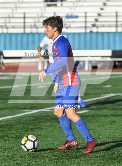 Thumbnail 2 in Sam Houston vs Channelview (Austin Lakes Elite Showcase) photogallery.