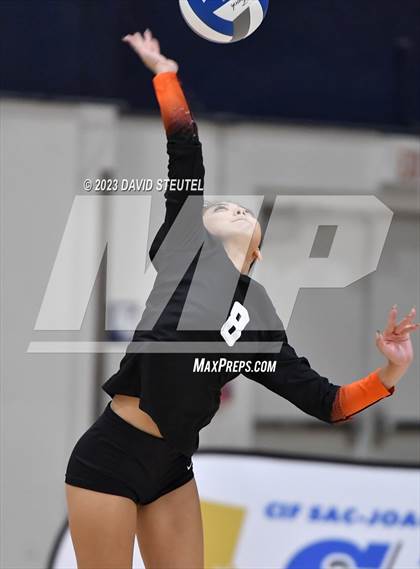 Thumbnail 2 in Roseville vs. Granite Bay (CIF SJS D2 Final) photogallery.