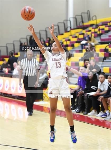 Thumbnail 2 in Millennium vs. Salpointe Catholic (Hoophall West) photogallery.
