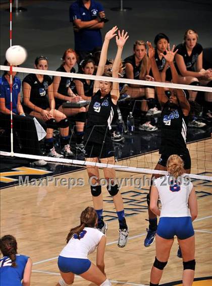 Thumbnail 2 in Christian Brothers vs. La Jolla Country Day (CIF State D4 Final) photogallery.