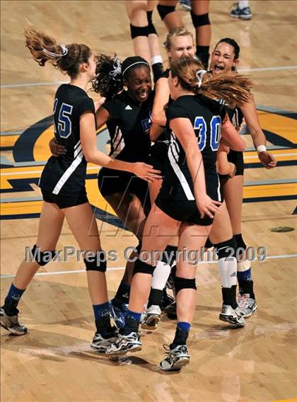 Thumbnail 3 in Christian Brothers vs. La Jolla Country Day (CIF State D4 Final) photogallery.