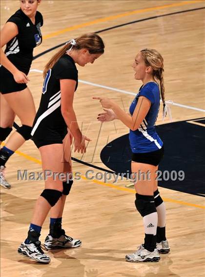 Thumbnail 3 in Christian Brothers vs. La Jolla Country Day (CIF State D4 Final) photogallery.
