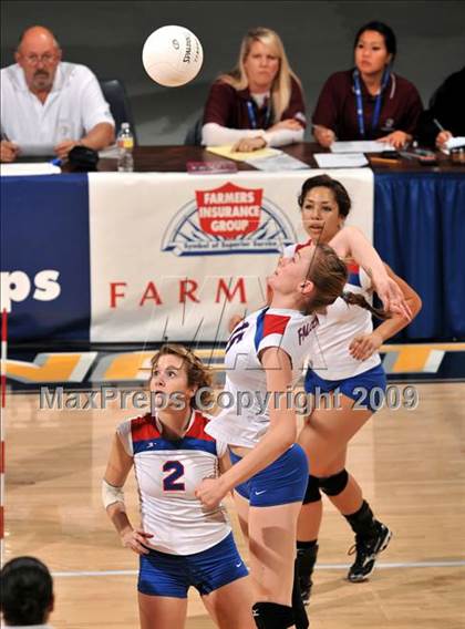 Thumbnail 3 in Christian Brothers vs. La Jolla Country Day (CIF State D4 Final) photogallery.