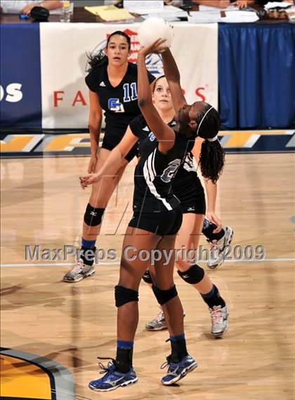 Thumbnail 2 in Christian Brothers vs. La Jolla Country Day (CIF State D4 Final) photogallery.