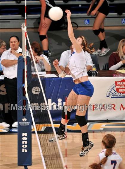 Thumbnail 3 in Christian Brothers vs. La Jolla Country Day (CIF State D4 Final) photogallery.