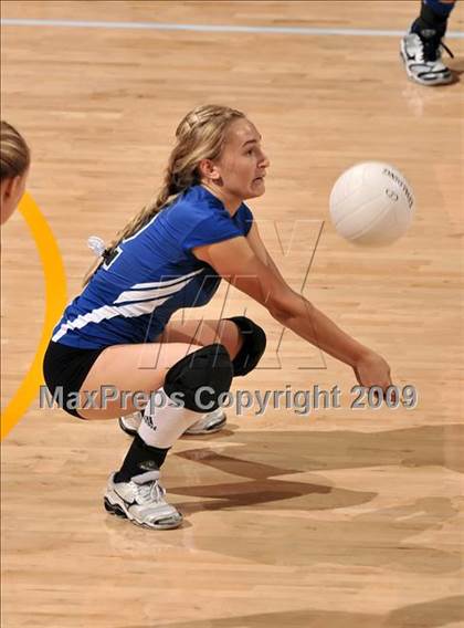 Thumbnail 1 in Christian Brothers vs. La Jolla Country Day (CIF State D4 Final) photogallery.