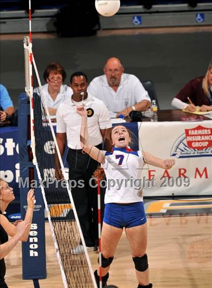 Thumbnail 2 in Christian Brothers vs. La Jolla Country Day (CIF State D4 Final) photogallery.