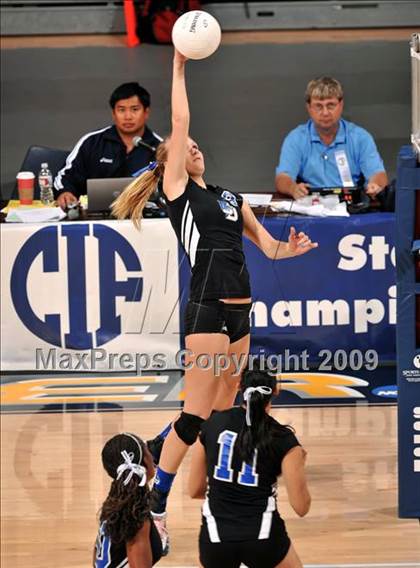 Thumbnail 1 in Christian Brothers vs. La Jolla Country Day (CIF State D4 Final) photogallery.