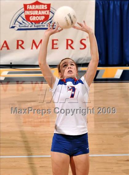Thumbnail 2 in Christian Brothers vs. La Jolla Country Day (CIF State D4 Final) photogallery.
