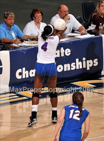 Thumbnail 3 in Christian Brothers vs. La Jolla Country Day (CIF State D4 Final) photogallery.