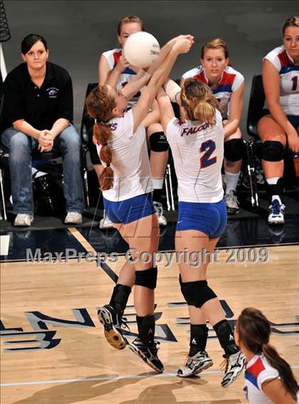 Thumbnail 1 in Christian Brothers vs. La Jolla Country Day (CIF State D4 Final) photogallery.