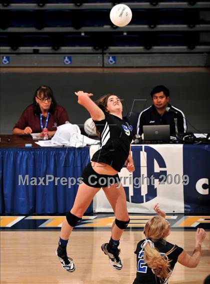 Thumbnail 3 in Christian Brothers vs. La Jolla Country Day (CIF State D4 Final) photogallery.