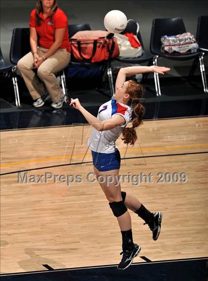 Thumbnail 2 in Christian Brothers vs. La Jolla Country Day (CIF State D4 Final) photogallery.