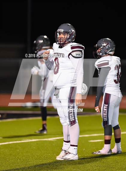 Thumbnail 3 in Mart vs. Seymour (UIL 2A Area Playoff) photogallery.