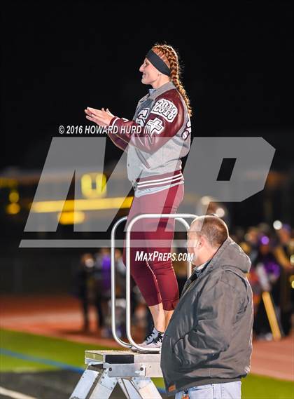 Thumbnail 3 in Mart vs. Seymour (UIL 2A Area Playoff) photogallery.