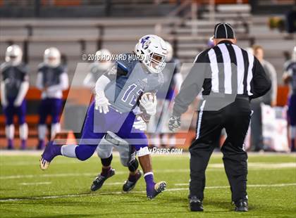 Thumbnail 2 in Mart vs. Seymour (UIL 2A Area Playoff) photogallery.