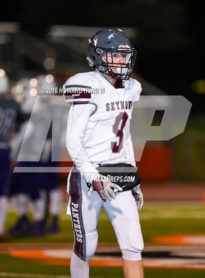 Thumbnail 3 in Mart vs. Seymour (UIL 2A Area Playoff) photogallery.