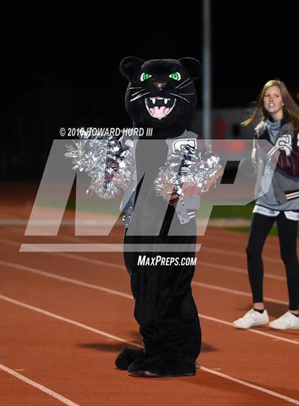 Thumbnail 3 in Mart vs. Seymour (UIL 2A Area Playoff) photogallery.
