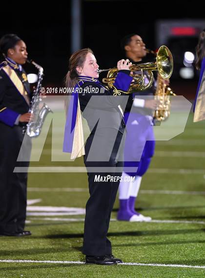 Thumbnail 2 in Mart vs. Seymour (UIL 2A Area Playoff) photogallery.