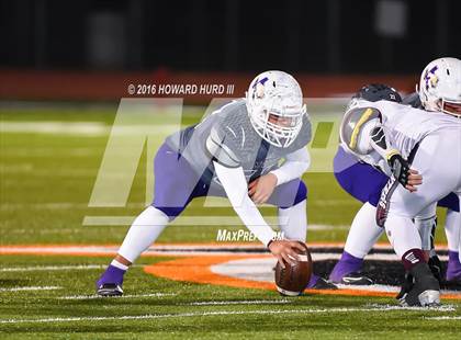 Thumbnail 3 in Mart vs. Seymour (UIL 2A Area Playoff) photogallery.
