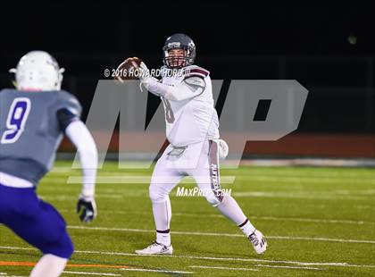 Thumbnail 2 in Mart vs. Seymour (UIL 2A Area Playoff) photogallery.