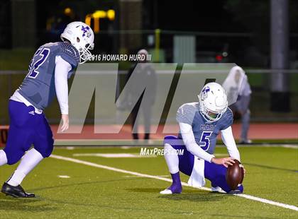 Thumbnail 3 in Mart vs. Seymour (UIL 2A Area Playoff) photogallery.