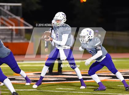 Thumbnail 2 in Mart vs. Seymour (UIL 2A Area Playoff) photogallery.