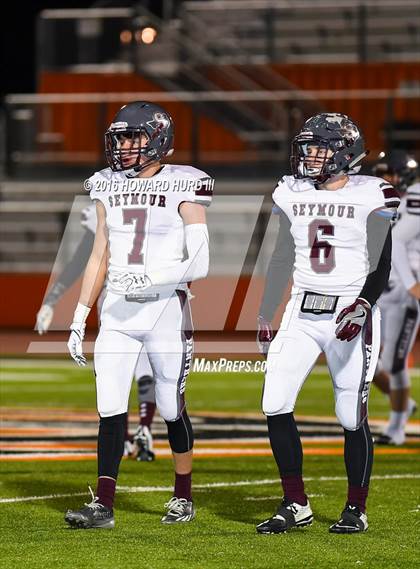 Thumbnail 3 in Mart vs. Seymour (UIL 2A Area Playoff) photogallery.