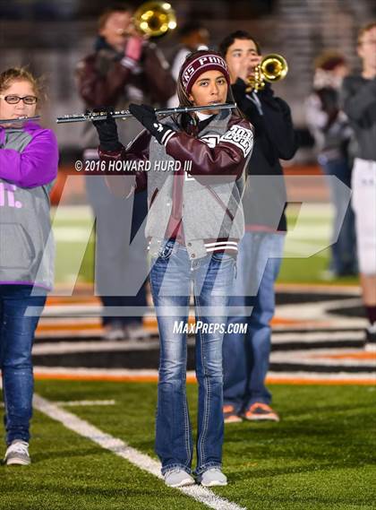 Thumbnail 2 in Mart vs. Seymour (UIL 2A Area Playoff) photogallery.