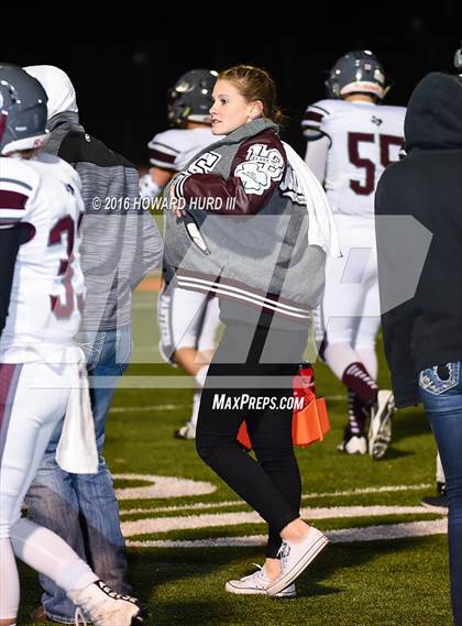 Thumbnail 1 in Mart vs. Seymour (UIL 2A Area Playoff) photogallery.