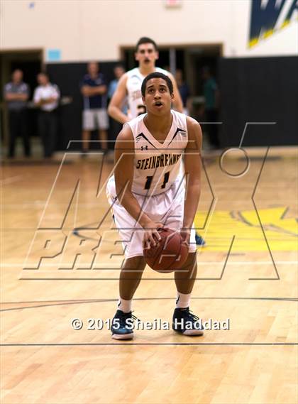 Thumbnail 1 in Sickles @ Steinbrenner photogallery.