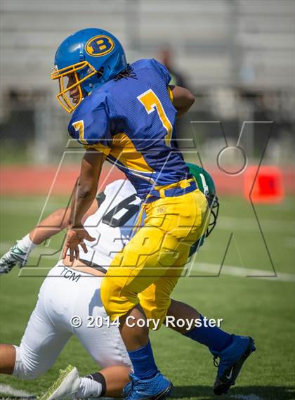 Thumbnail 3 in Maret vs Bell photogallery.